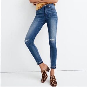 Madewell 9” High Rise Skinny Jeans Distressed Raw Hem Blue Size 31